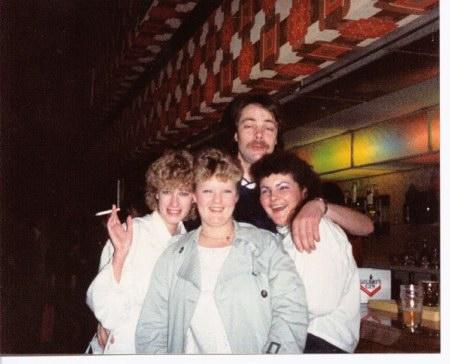 Trudy, Julie, Fiona & Big Alan - Stuart Ballroom