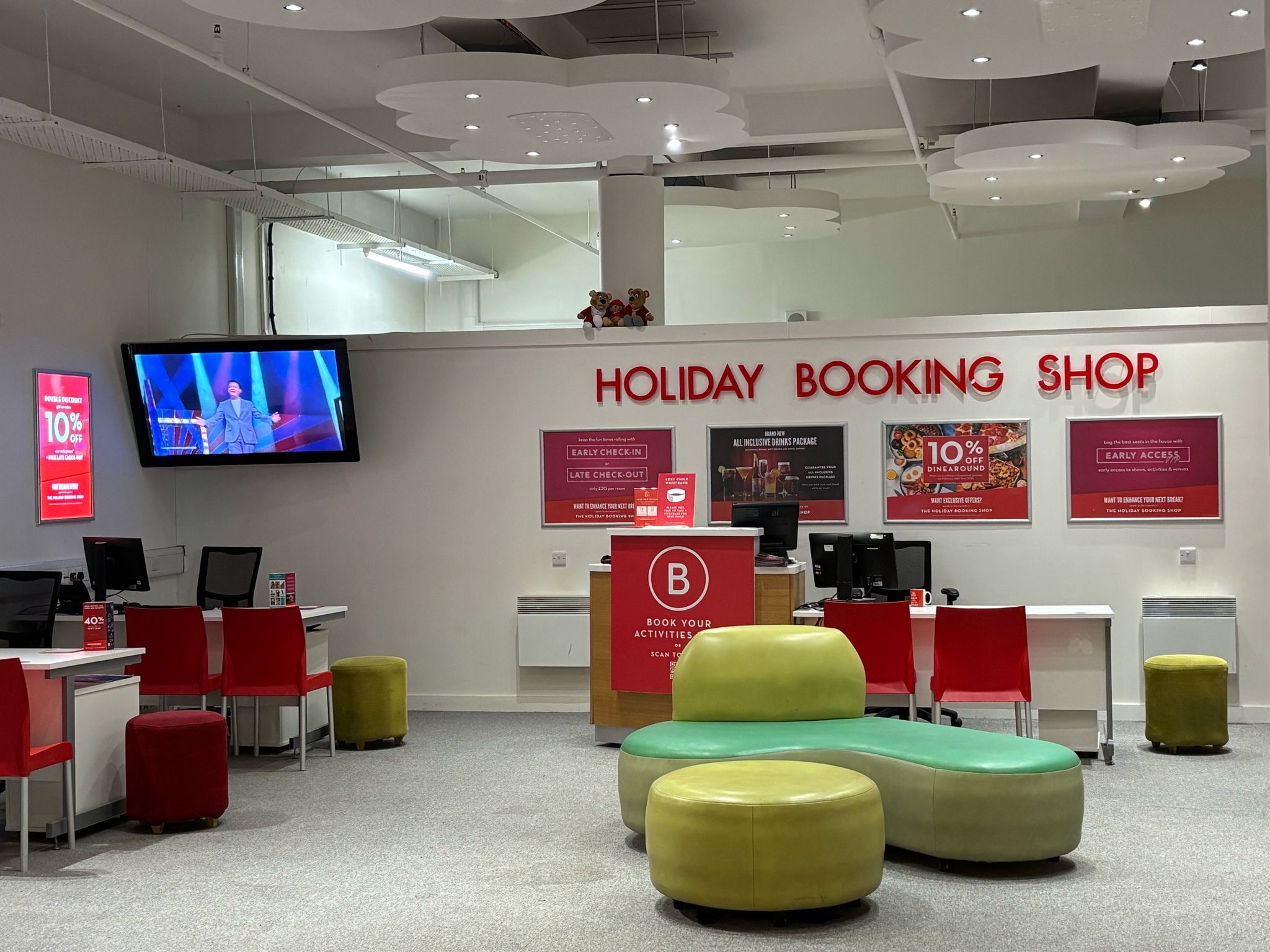 Holiday Booking Shop
