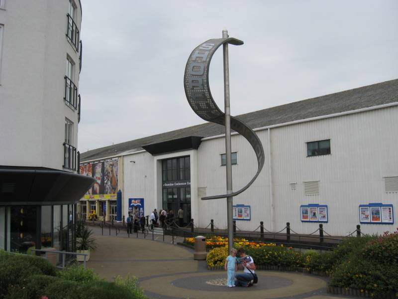 Shoreline Hotel Sign