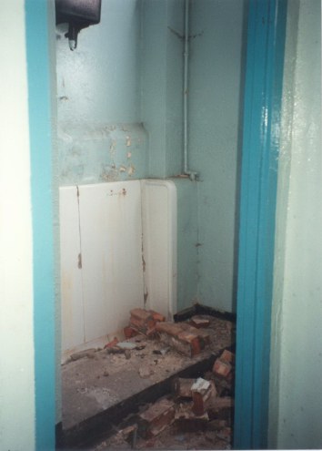 Gents Toilet