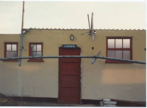 Entrance to ladies