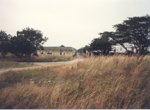 Middle road
