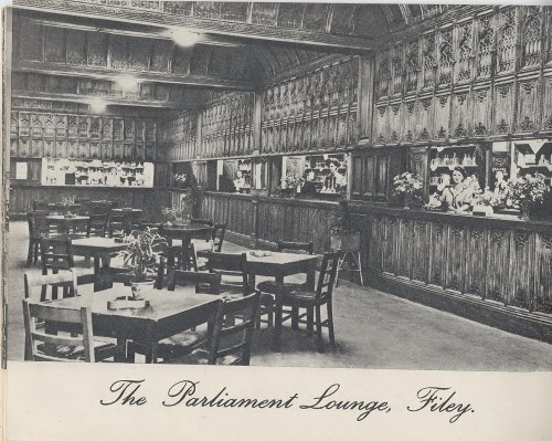 Parliament Lounge