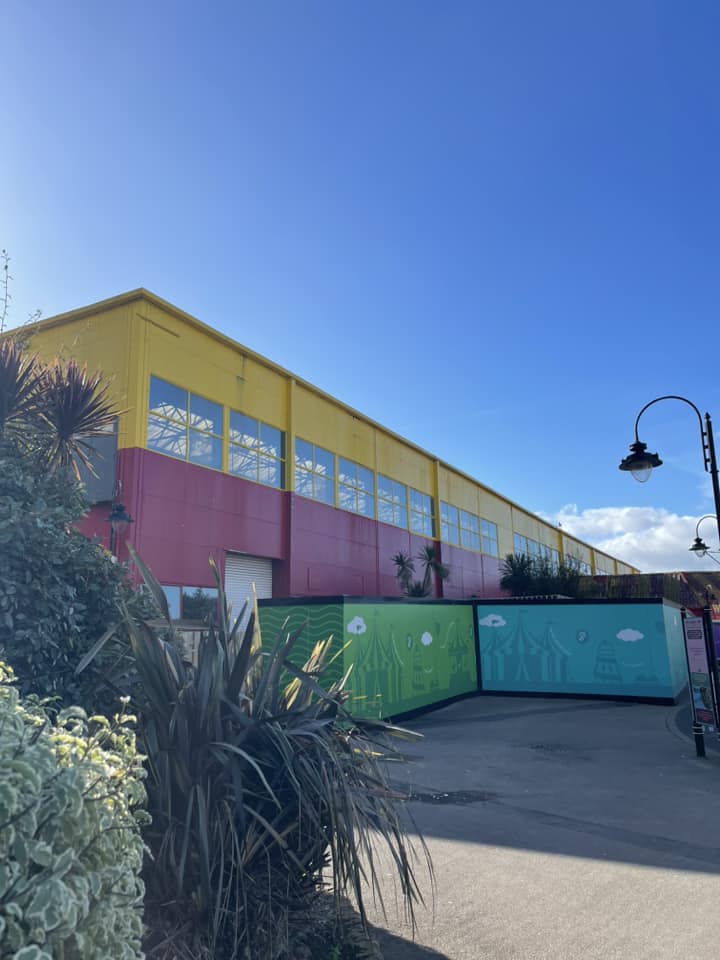 Sunsplash Building