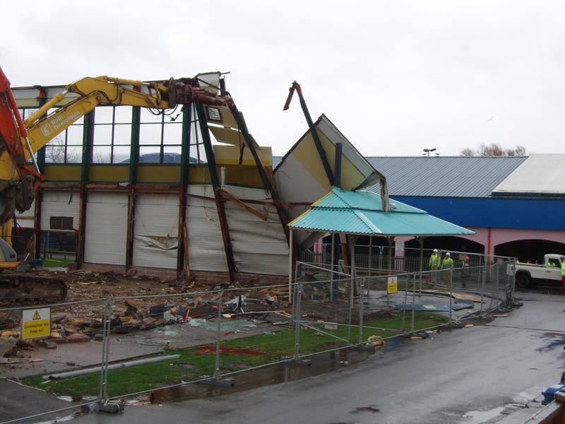 Minehead Beachcomber Demolition 2006