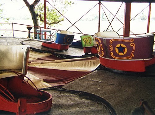 Fairground Ride 2001