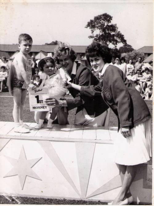 Jane & Kay with Bonny Babies