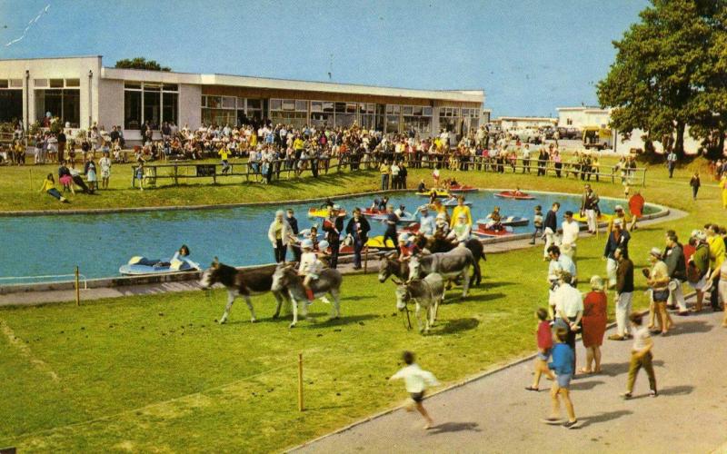 Pontins Wall Park Postcard